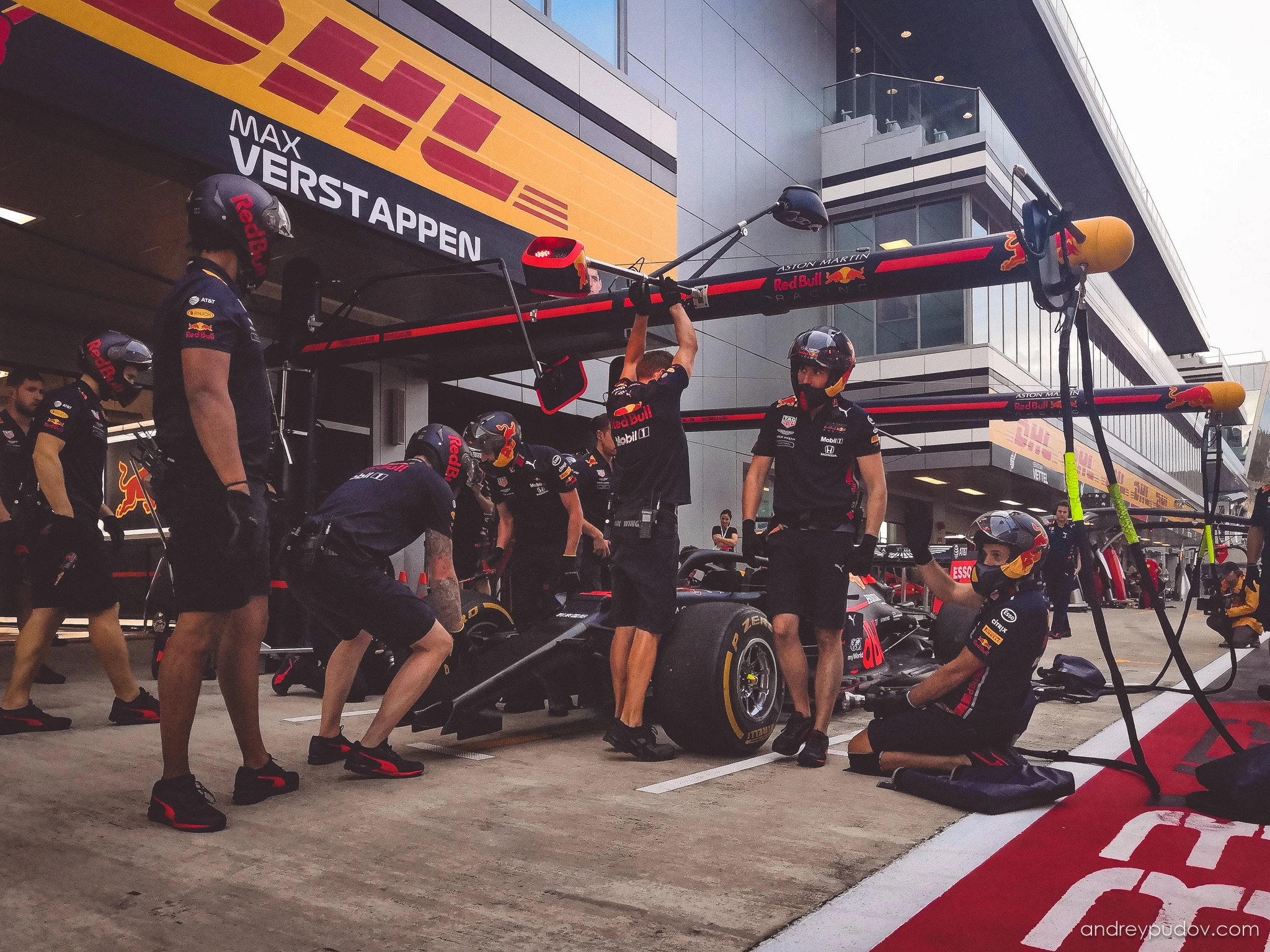 2019 Formula 1 Russian Grand Prix - Red Bull mechanics performing warm-up exercises