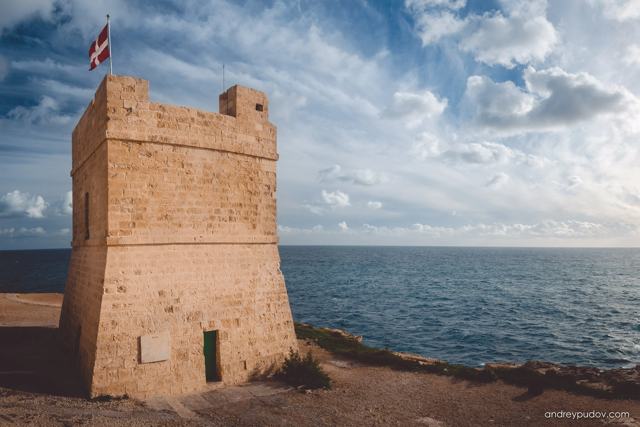 Sciuta Tower

Sciutu Tower was built in 1637–1638 in Wied iż-Żurrieq, located within the Qrendi boundaries, on the site of a medieval watch post. It served as the prototype for the De Redin towers, which were built between 1658 and 1659.

After the British took over Malta in 1800, Sciutu Tower remained in use and was manned by the Royal Malta Fencible Regiment and later the Royal Malta Fencible Artillery. It was abandoned in 1873 but was manned by the Coast Police once again during World War II. The tower subsequently used as a police station until 2002. An original cannon dating back to the Order's rule can still be found on the tower's roof.