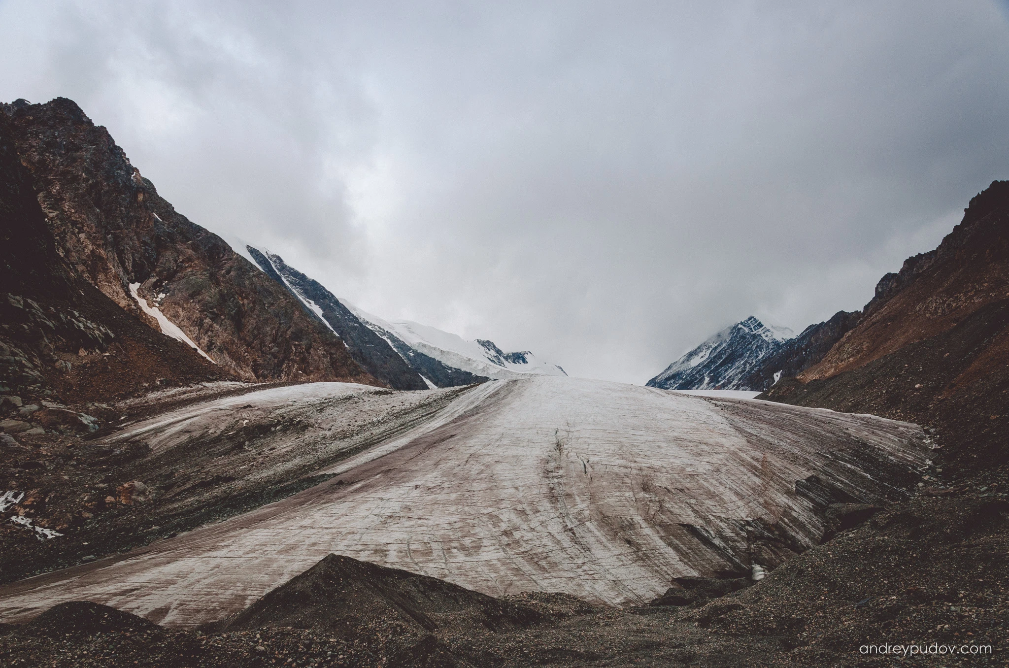 Great Aktru Glacier